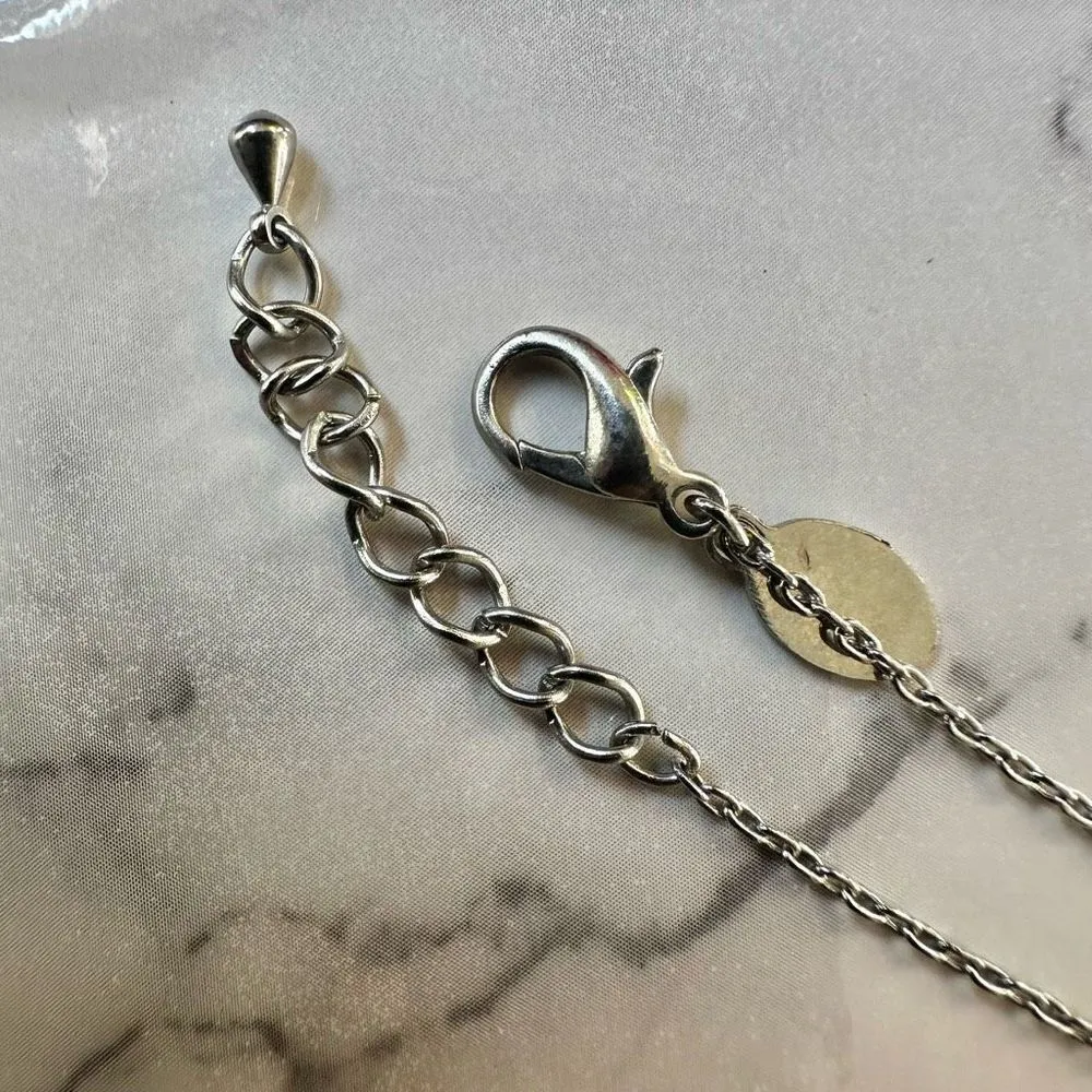 Express single pearl drop necklace - Image 4