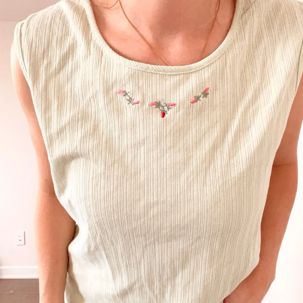 Vintage Green Tulip Embroidered Tank Top Size M - Image 4