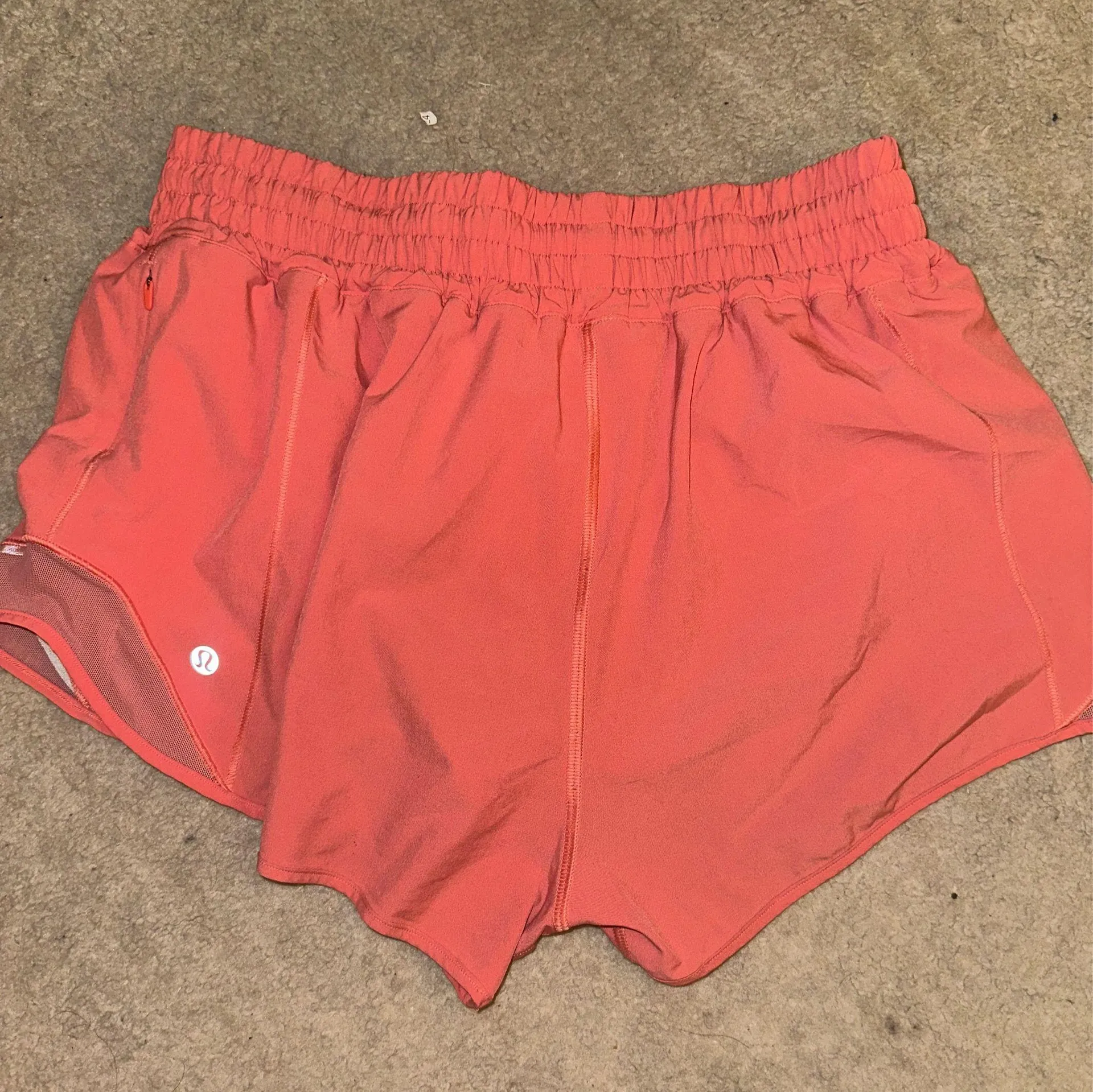 Lululemon Hotty hot short High rise 2.5" - Image 2