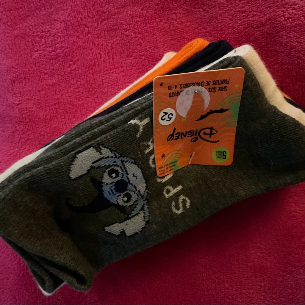 Disney Spooky Stitch Socks - Black, White, Orange. Includes 5 Pair, Size 4-10 - Image 7