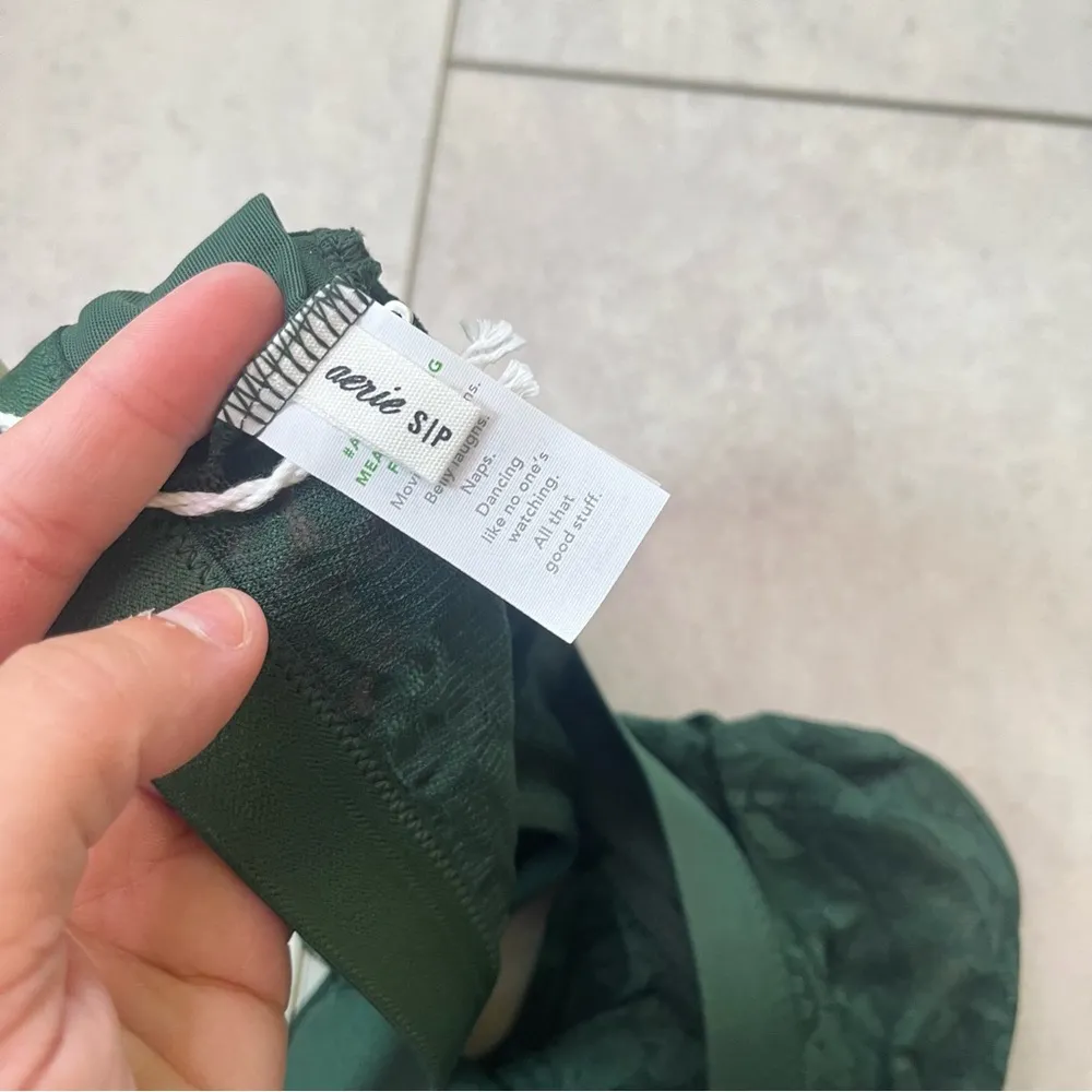 Smoothez by Aerie Emerald Green Floral Lace Sheer Bralette Unlined Small NWT - Image 5