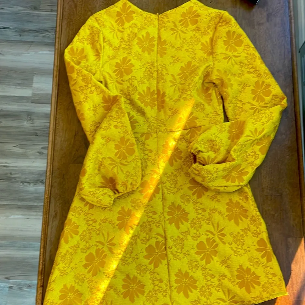 dress, floral detailed, v neck dress, NWOT - Image 4