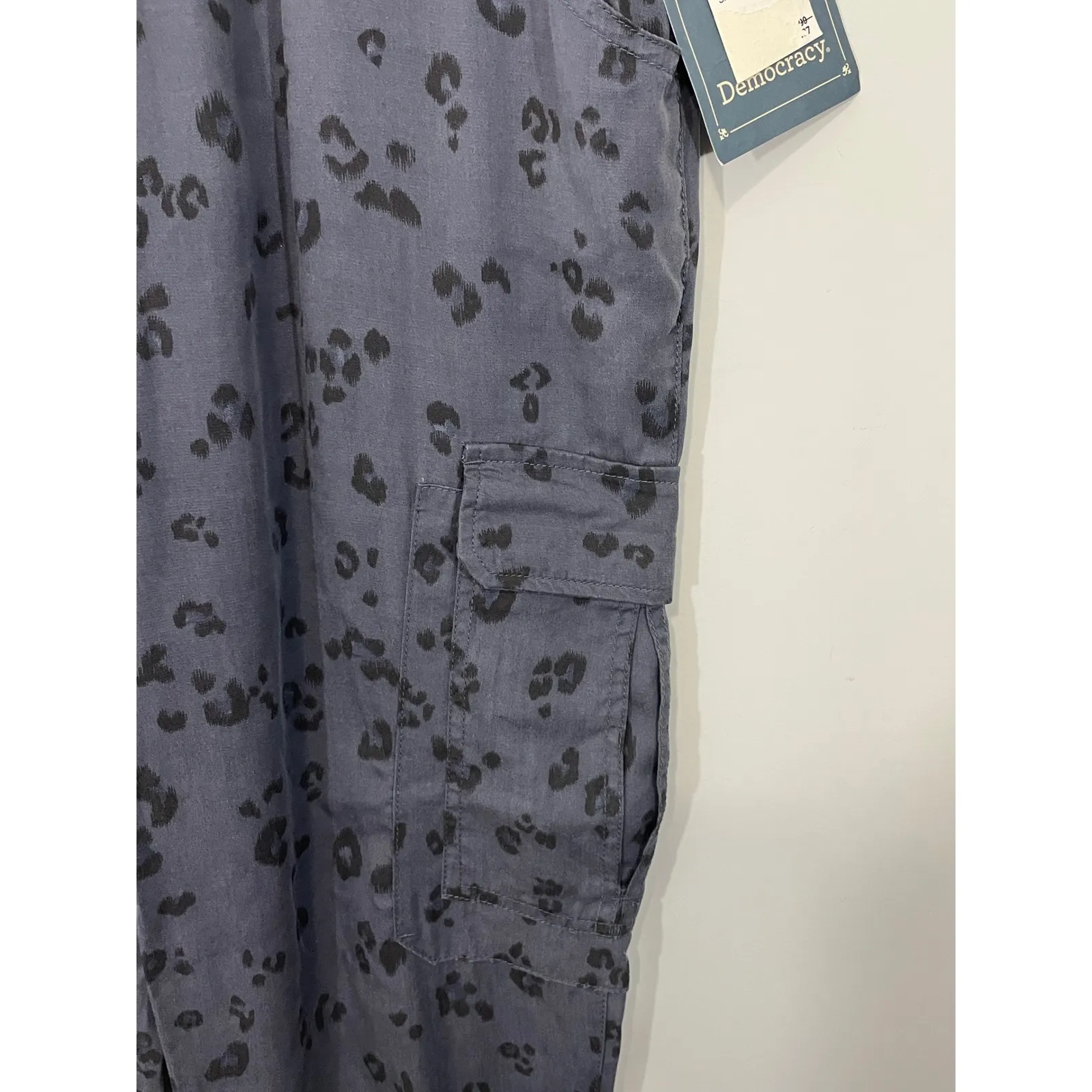 NWT Democracy Midnight Blue Leopard Print Cargo Jogger Pants Women's Size XL - Image 5