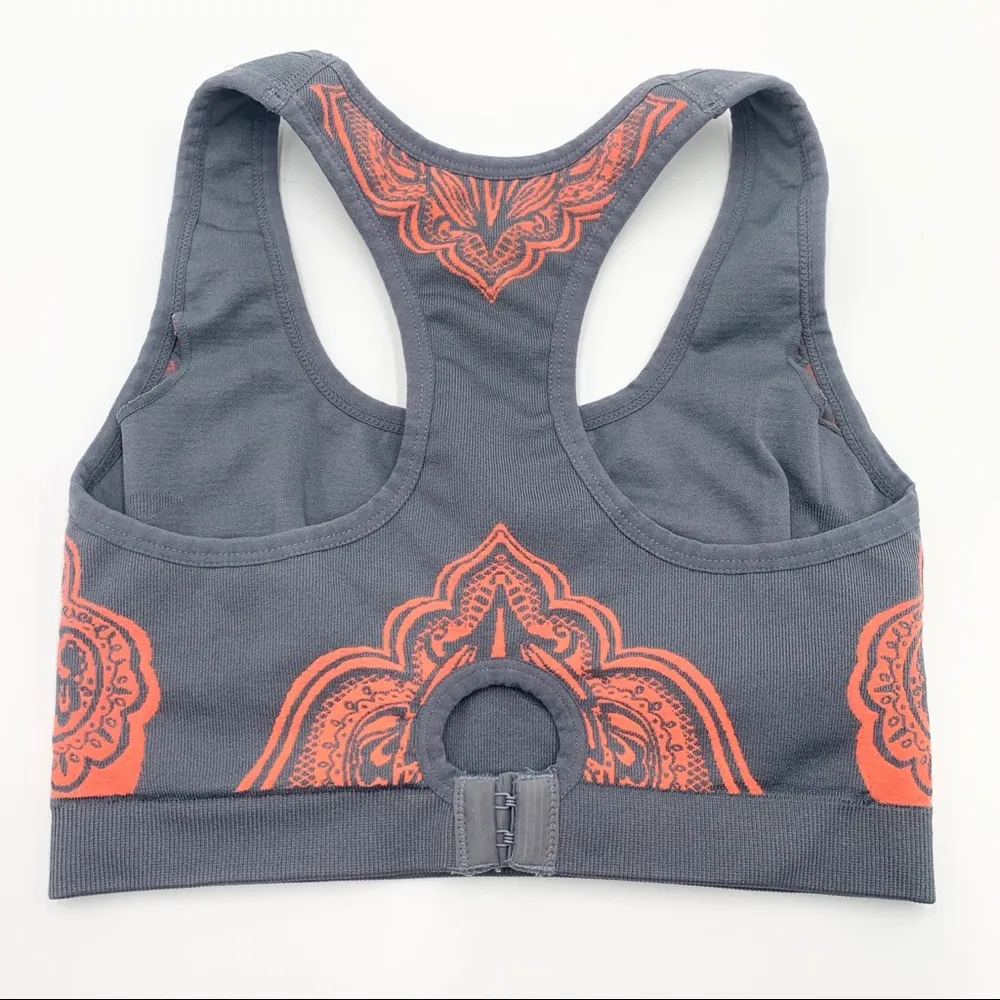 Modern Movement Half Moon Active Sports Bra Size Medium - Image 5