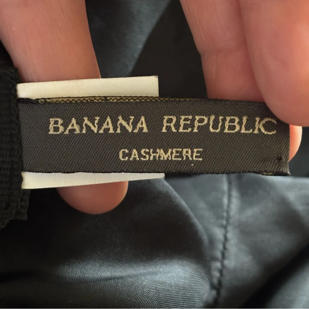 Banana Republic Cashmere Bucket Hat Blue Made in China Size S/M - Image 2