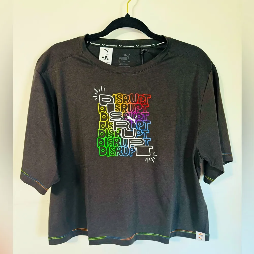 Out Athletics Cropped Drycell Tee Black Size S NWT - Image 5