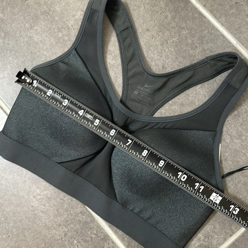 Nike MOTION ADAPT HIGH SUPPORT TRAINING Sport BRA size Small - Image 4