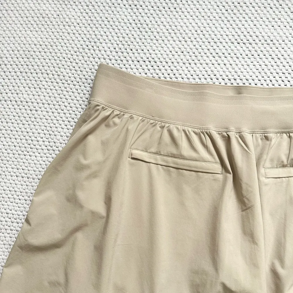 Athleta  Brooklyn Heights Abalone Grey Light Khaki High Rise Skort Shorts 18 - Image 13