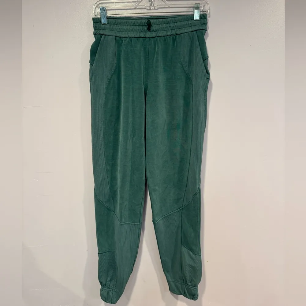 Lululemon  ribbed brushed softstreme joggers‎ - Image 2