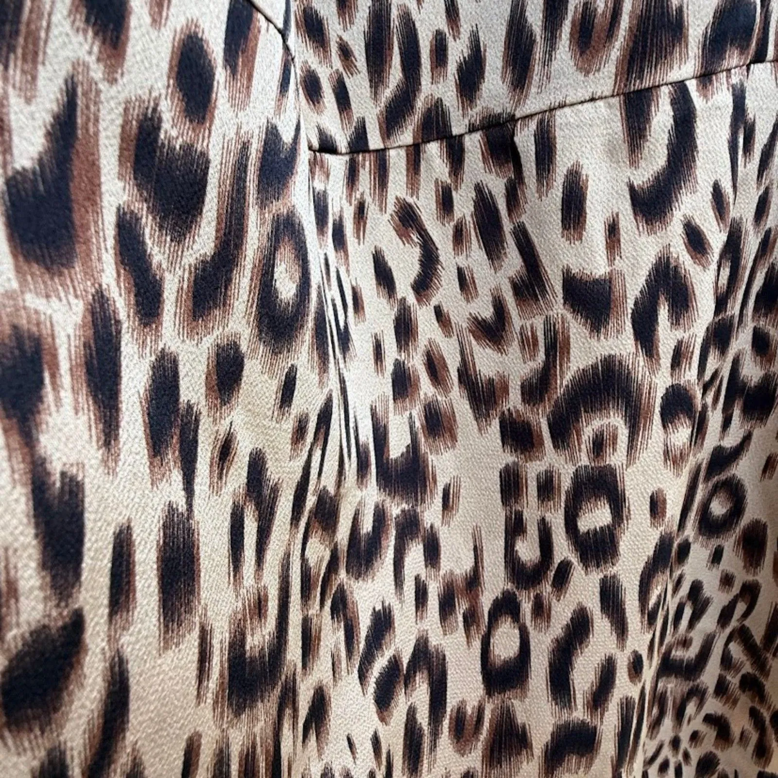 Missguided Petite Leopard Print Shirt minidress tunic in Textured Satinsize 4 - Image 8