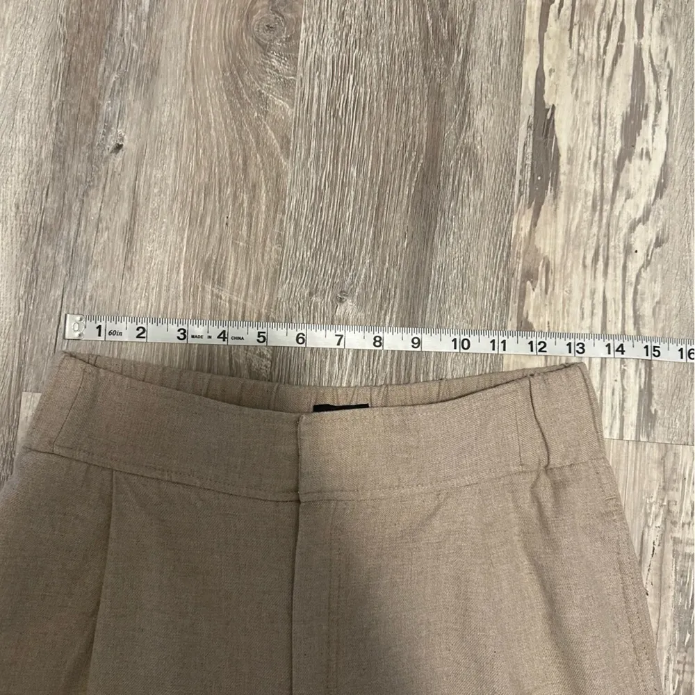 Massimo Dutti women’s light brown / beige cargo pants size 4 - Image 5