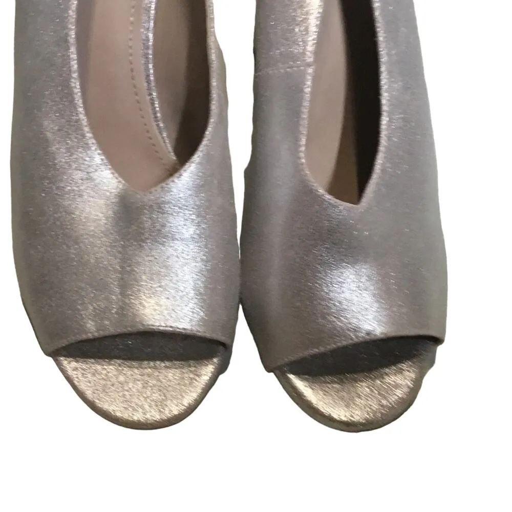 DKNY Glitz MET Suede Leather Silver Peep Toe Cocktail Party Sandal Heels - Image 9