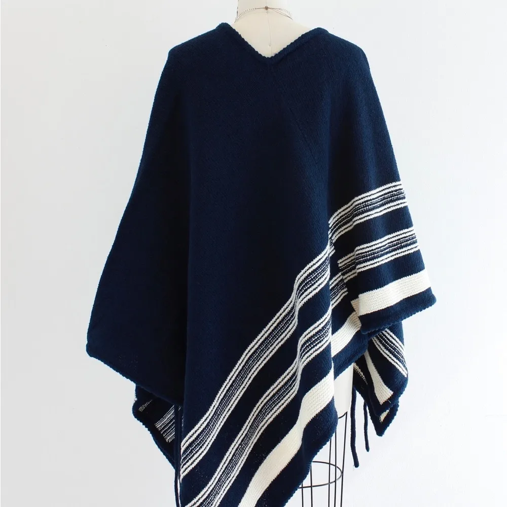 Mih jeans Simmi made in Portugal chunky knit striped oversized poncho. M/L - Image 2