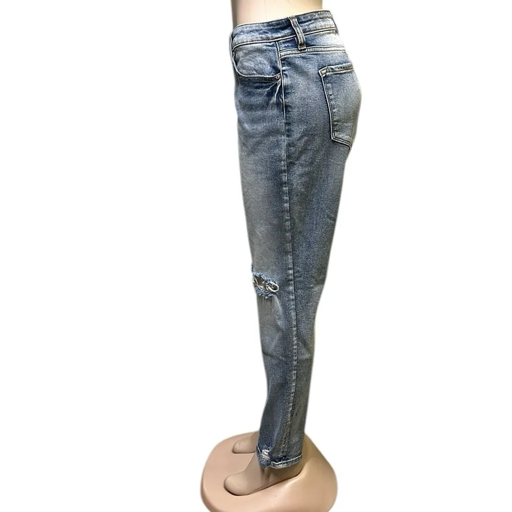 Kancan High Rise Ripped Destroyed Light Wash Blue Jeans Womens 29 Waist - Image 2