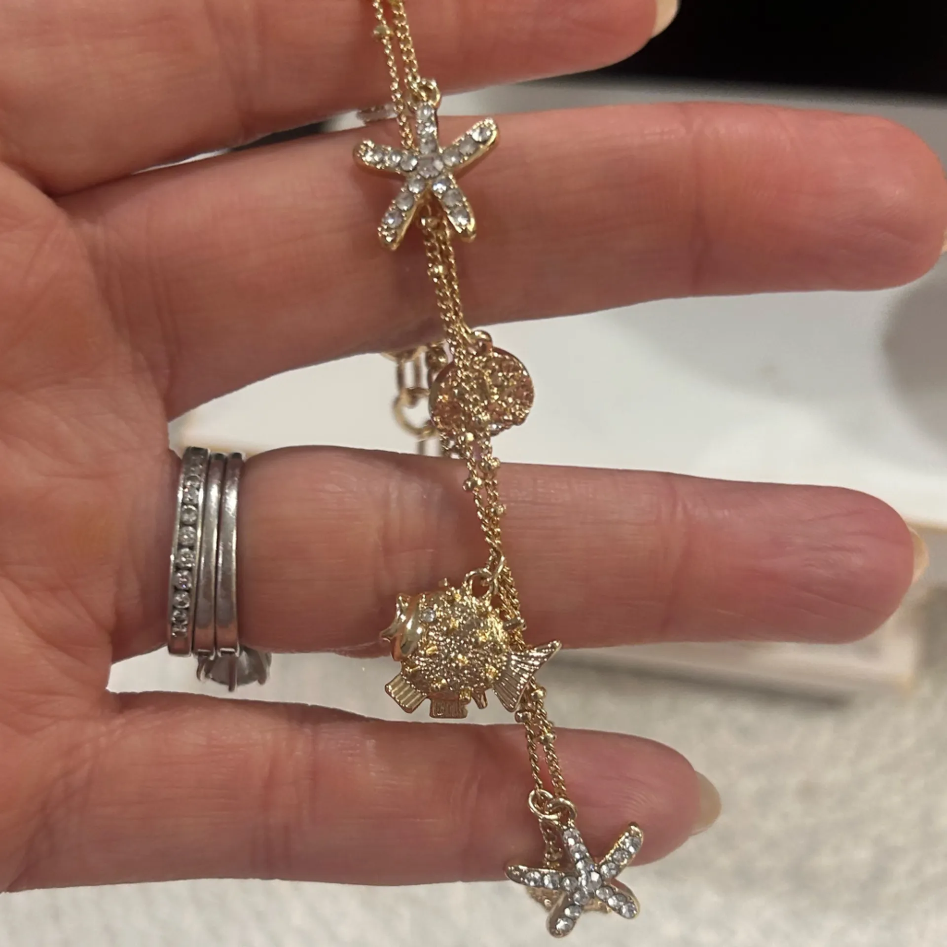 Lilly Pulitzer Gold Sea Life Charm Bracelet crystal Starfish, Fish Sand Dollar - Image 3