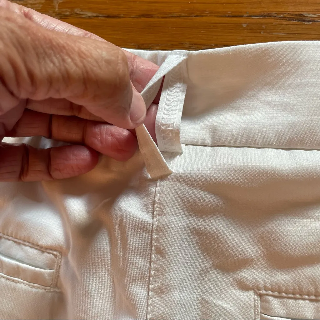 Puma Athletic White Golf Shorts Women’s Size 6 Sport Lifestyle - Image 10