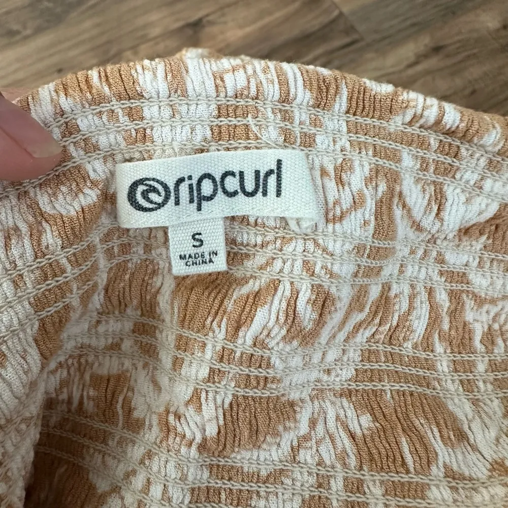 Rip Curl  Beige and White Textured Top - Image 2