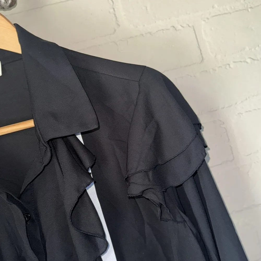 Love j Black Ruffled Button-Up Blouse  1x - Image 3