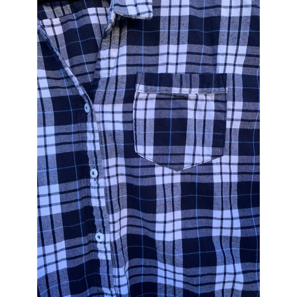 Plaid Flannel Button Down Shirt Blue White Medium - Image 4