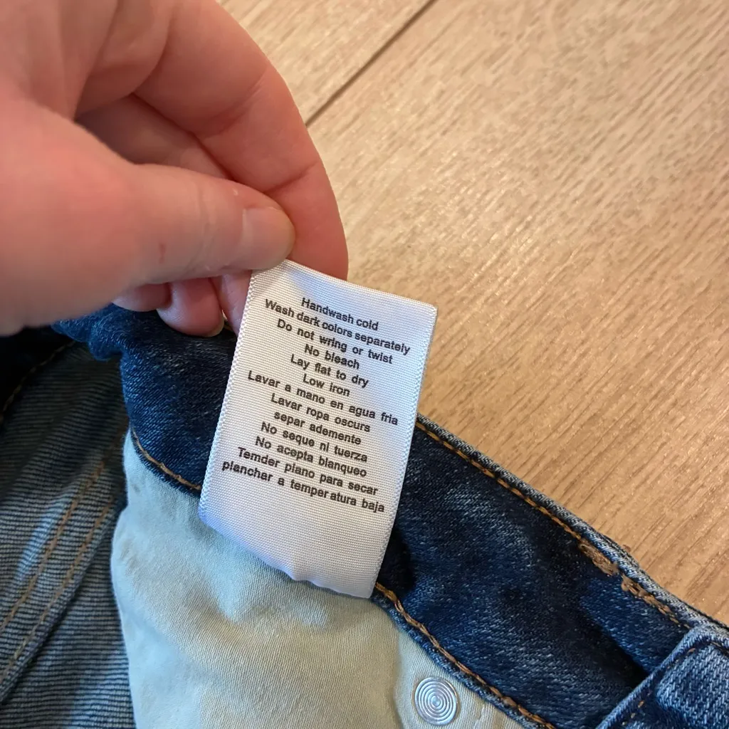 Judy Blue Women’s High Waisted Tummy Control Cuffed Shorts Dark Wash Size M - Image 6