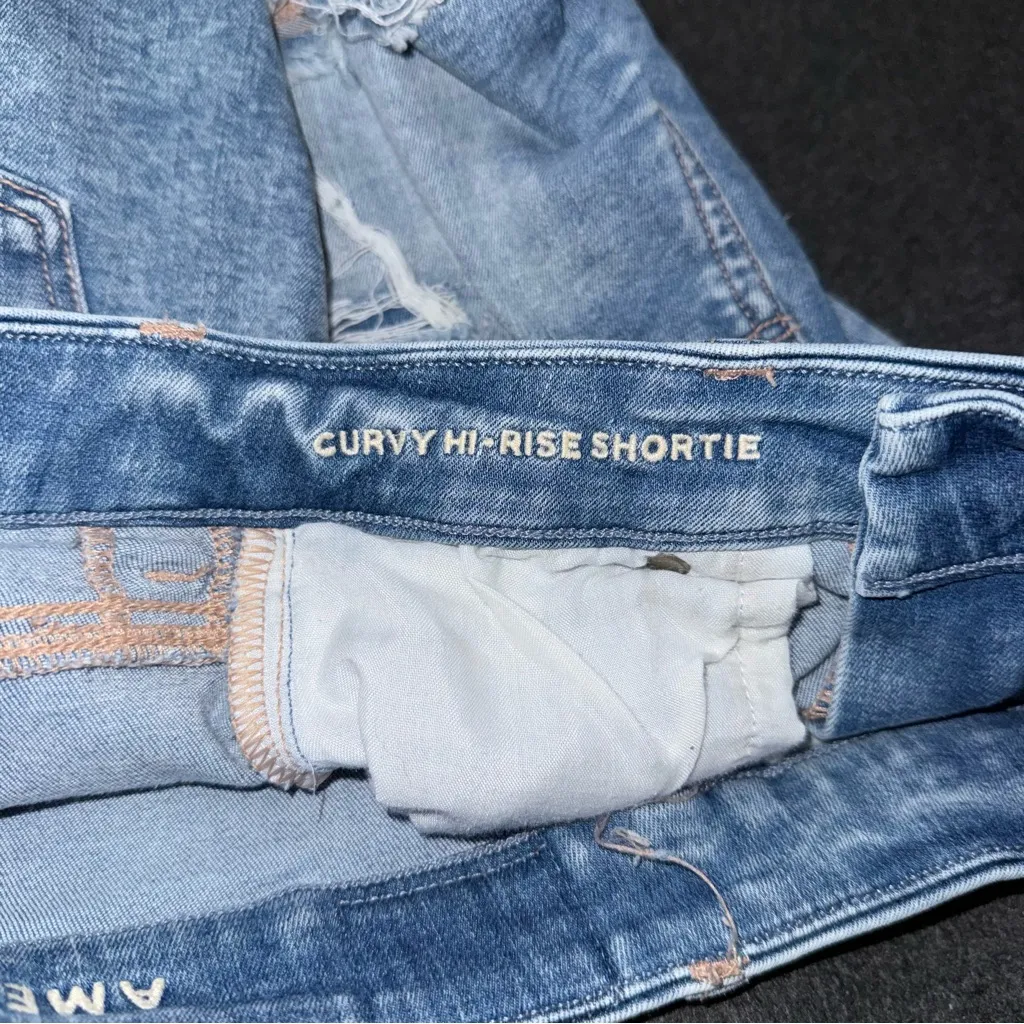 American Eagle Curvy Hi-Rise Shortie Jean Shorts Light Wash Distressed Womens 0 - Image 7