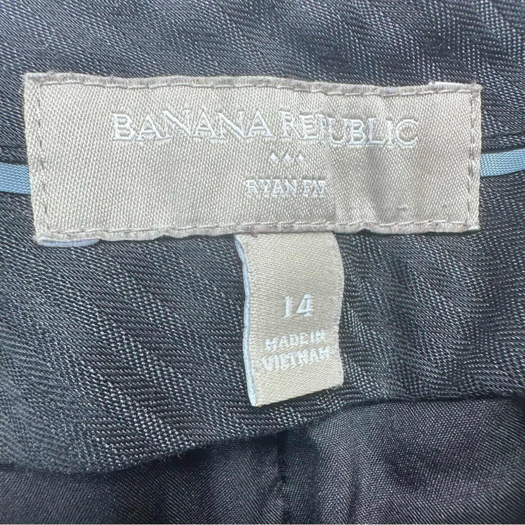 Banana Republic Charcoal Gray Pants - Image 7