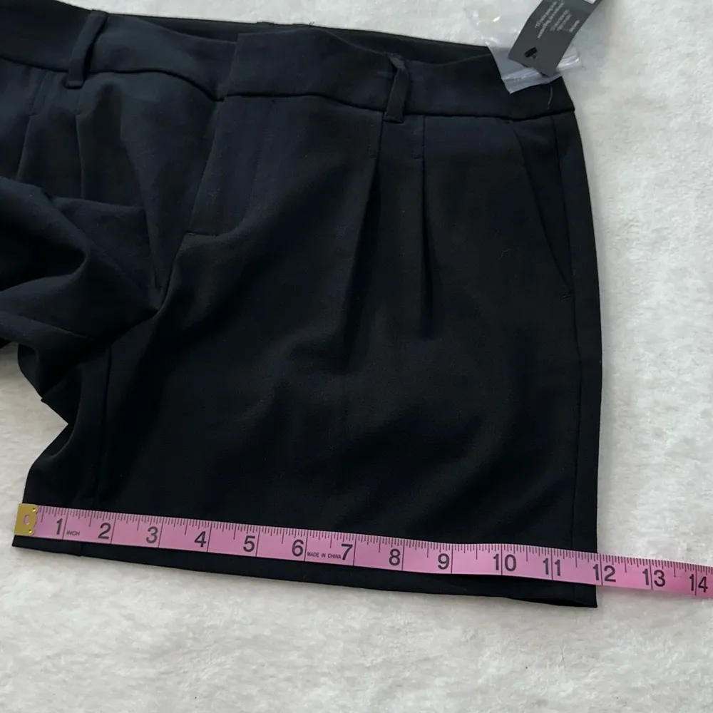 Daisy Fuentes Black High Waist Tailored Shorts With Pockets - Image 8