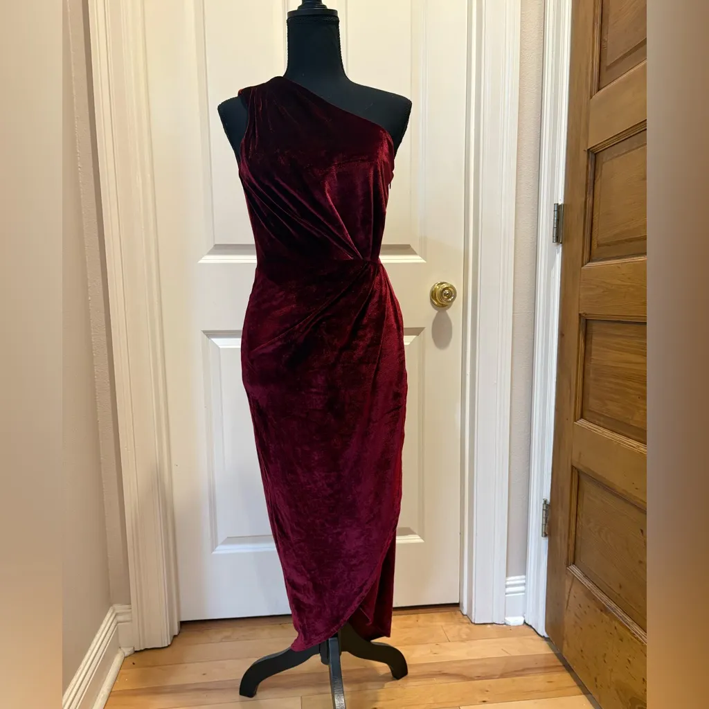 Baltic Born Kourtney Velvet One Shoulder Midi Dress Sz S Merlot Tulip Hem - Image 6