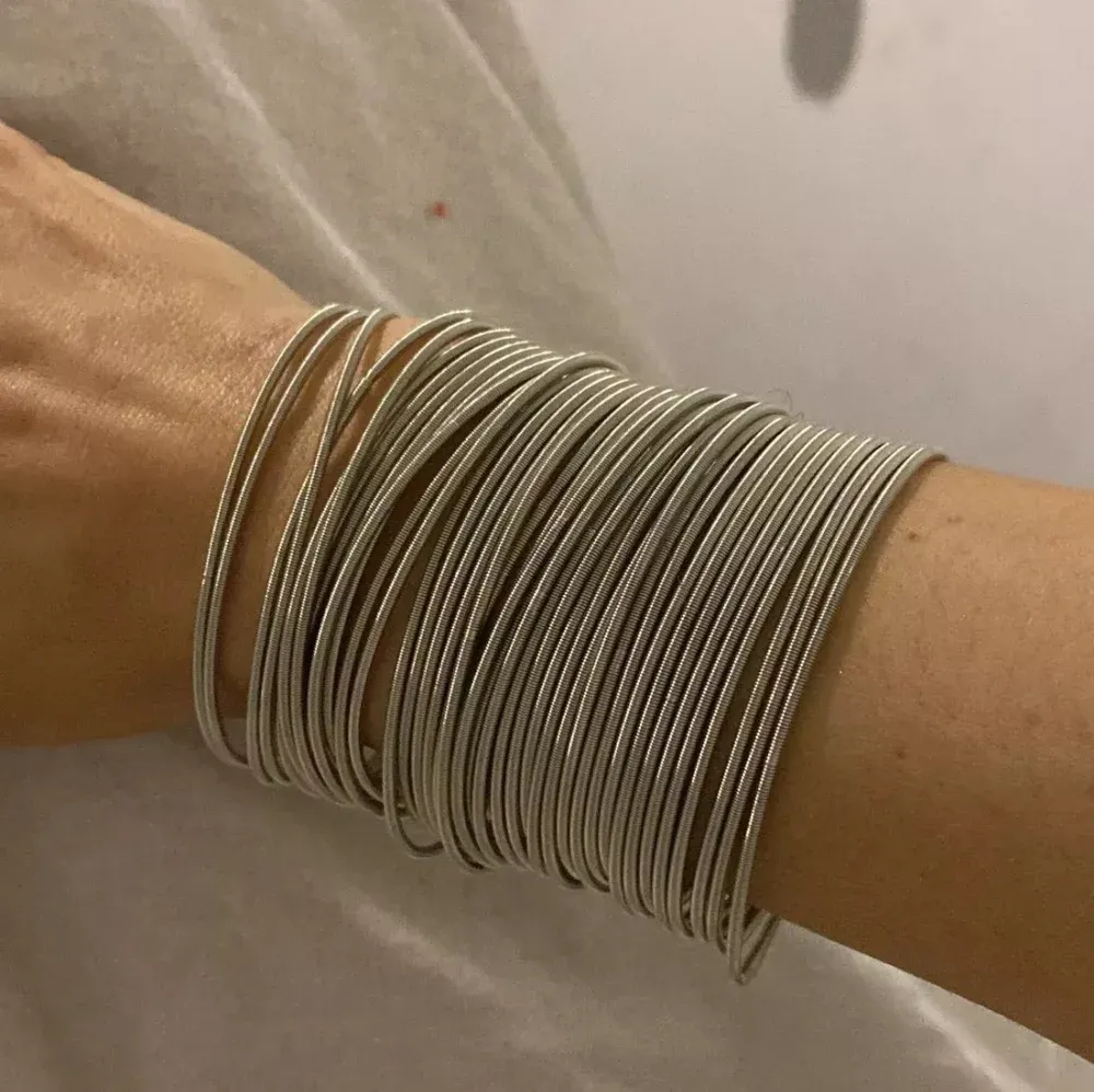 NEW 2 mm Platinum Plated Stainless Steel‎ 316L Stackable Guitar String Bracelets - Image 5