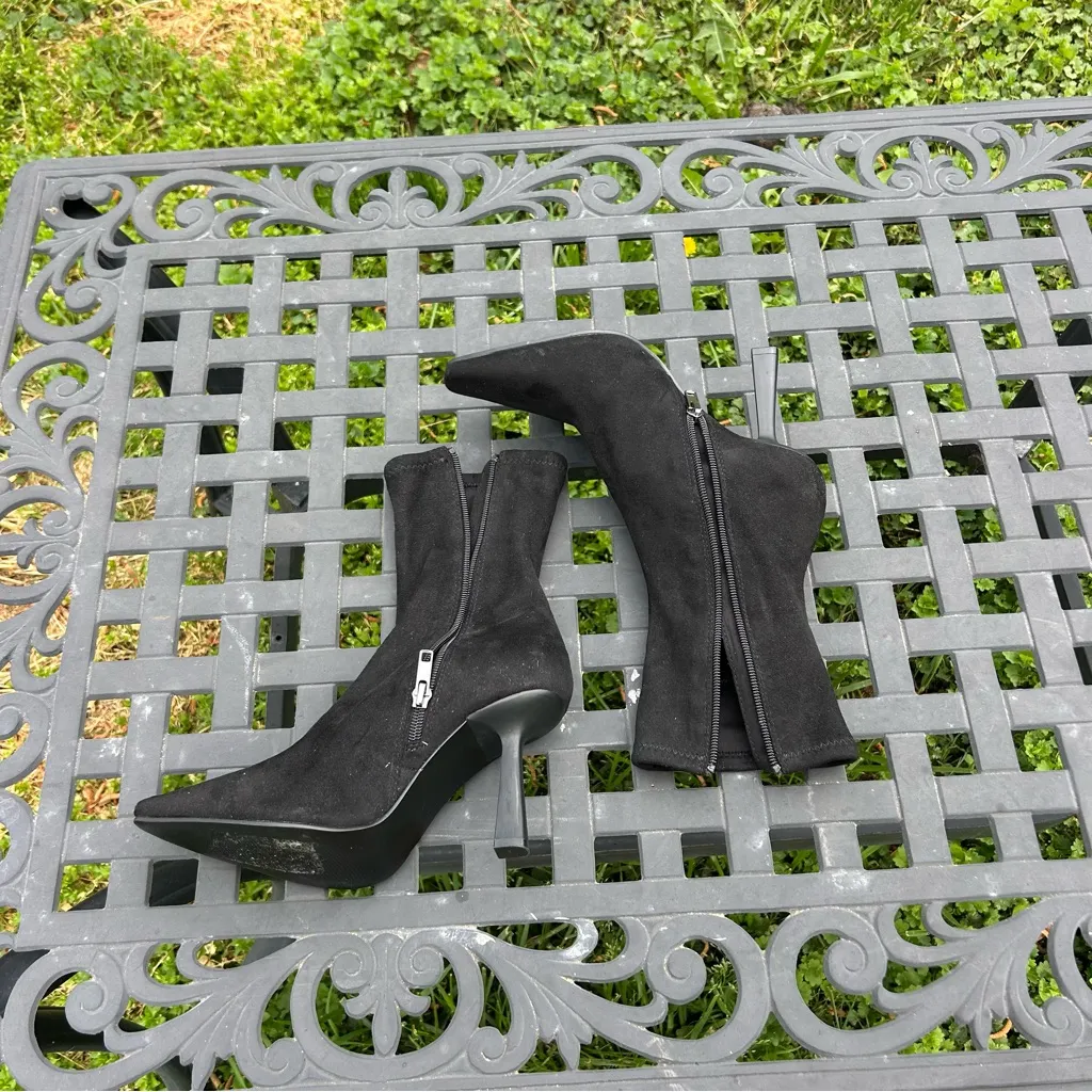 Steve Madden  Placid Bootie black‎ size 6 - Image 8
