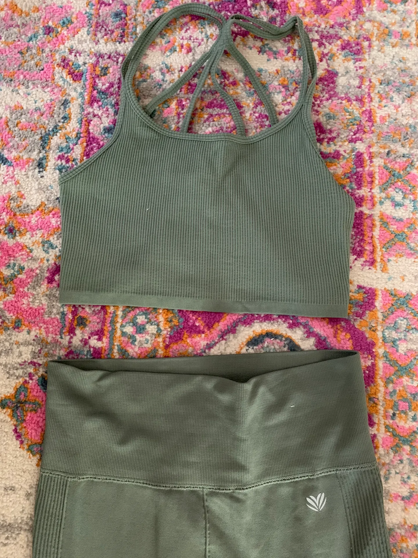 Green Workout Set Size Small - Image 2