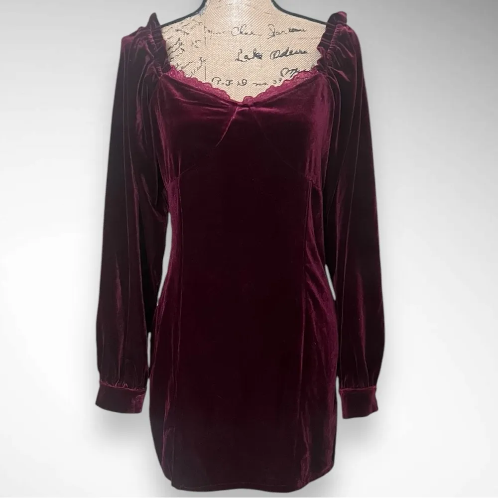 ROMANTIC HUT Women's Burgundy Velvet Long Sleeve Body Con Dress Medium‎ | EUC - Image 3
