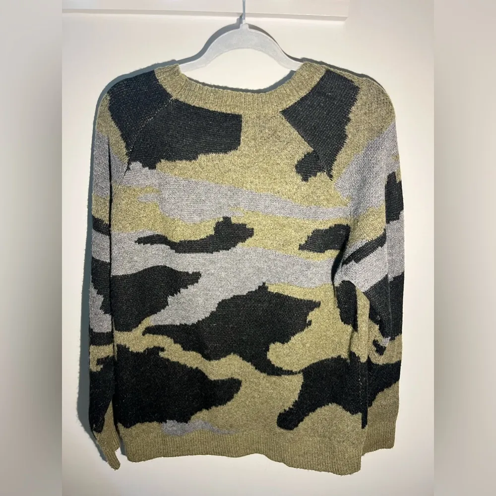 Vestique Sweater - Image 2