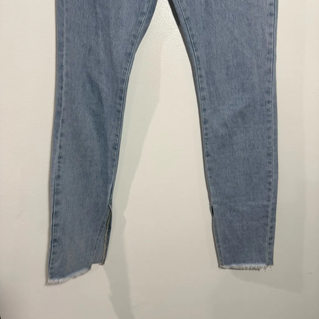 WeWoreWhat High Rise Slit Hem Jeans Frayed Hem Light Blue Wash Size 26 - Image 4