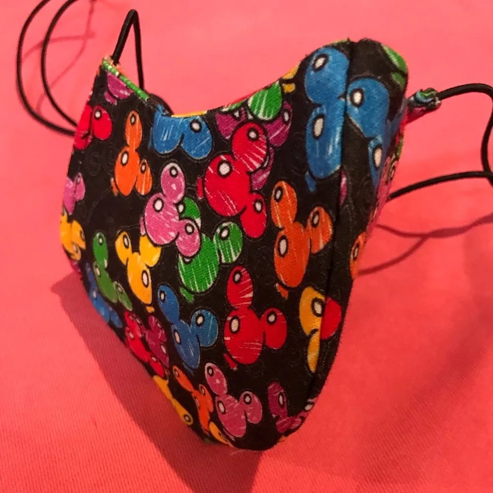 Disney’s Mickey Balloon Face Mask - Image 3