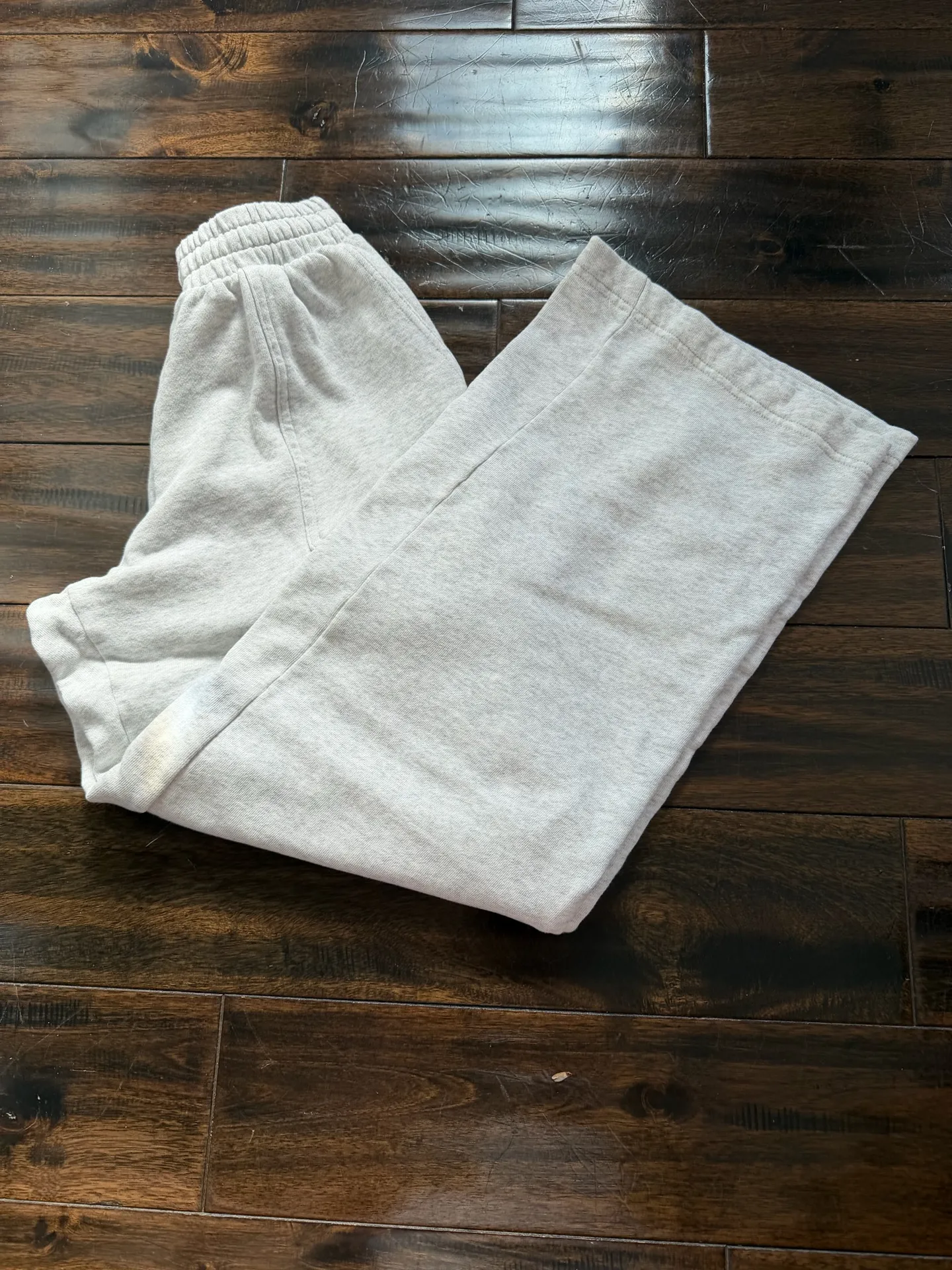 Old Navy Cargo Sweatpant - Image 4