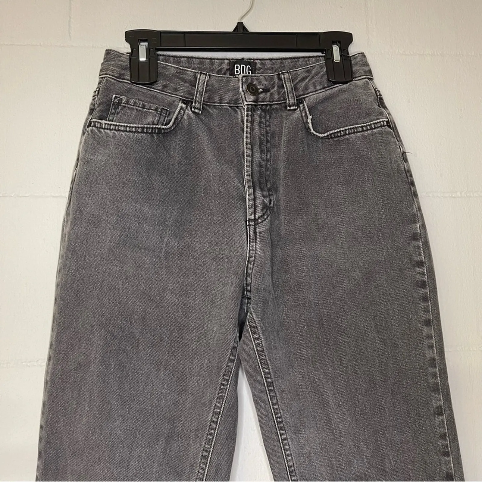 BDG Urban Outfitters Black High Rise Mom Jeans Women’s Size 27 Black Wash Denim - Image 4