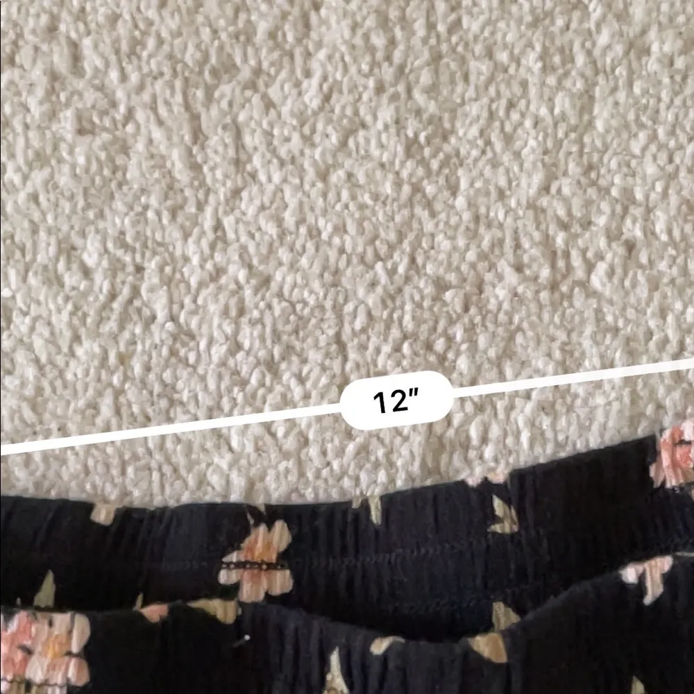 American Eagle floral ruffle shorts - Image 3