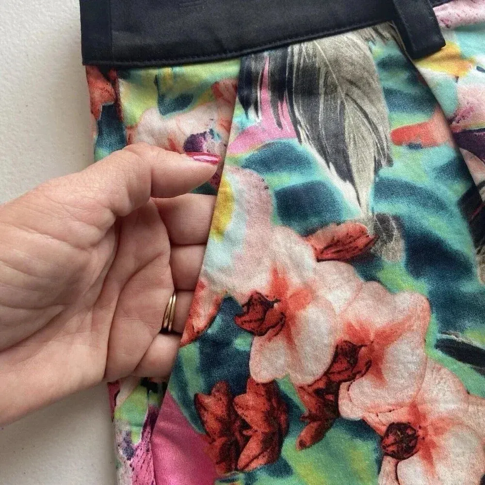 Revolve Line & Dot Tropical Shorts Women's Size Small Floral Beach Avery Pink - Image 11