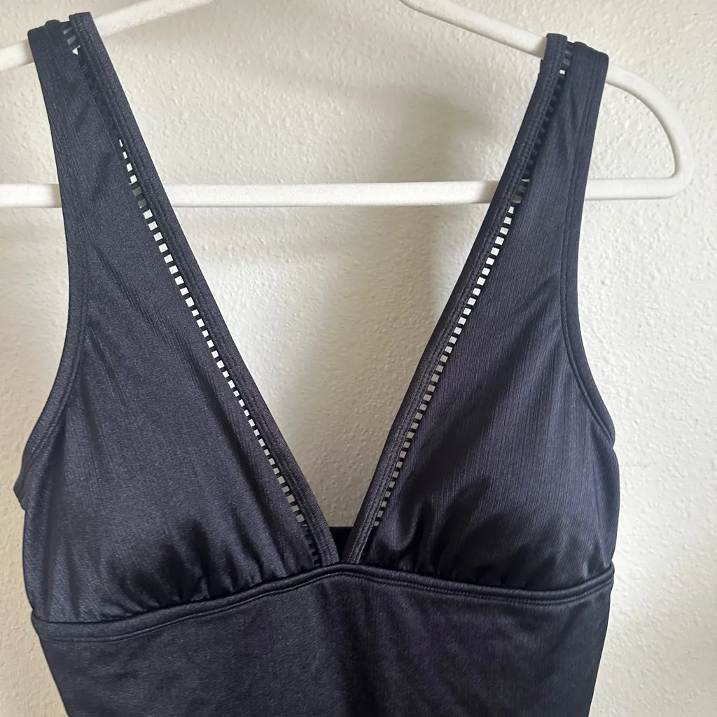 WONDERLY Black V-Neck One-Piece Swimsuit. - Image 4