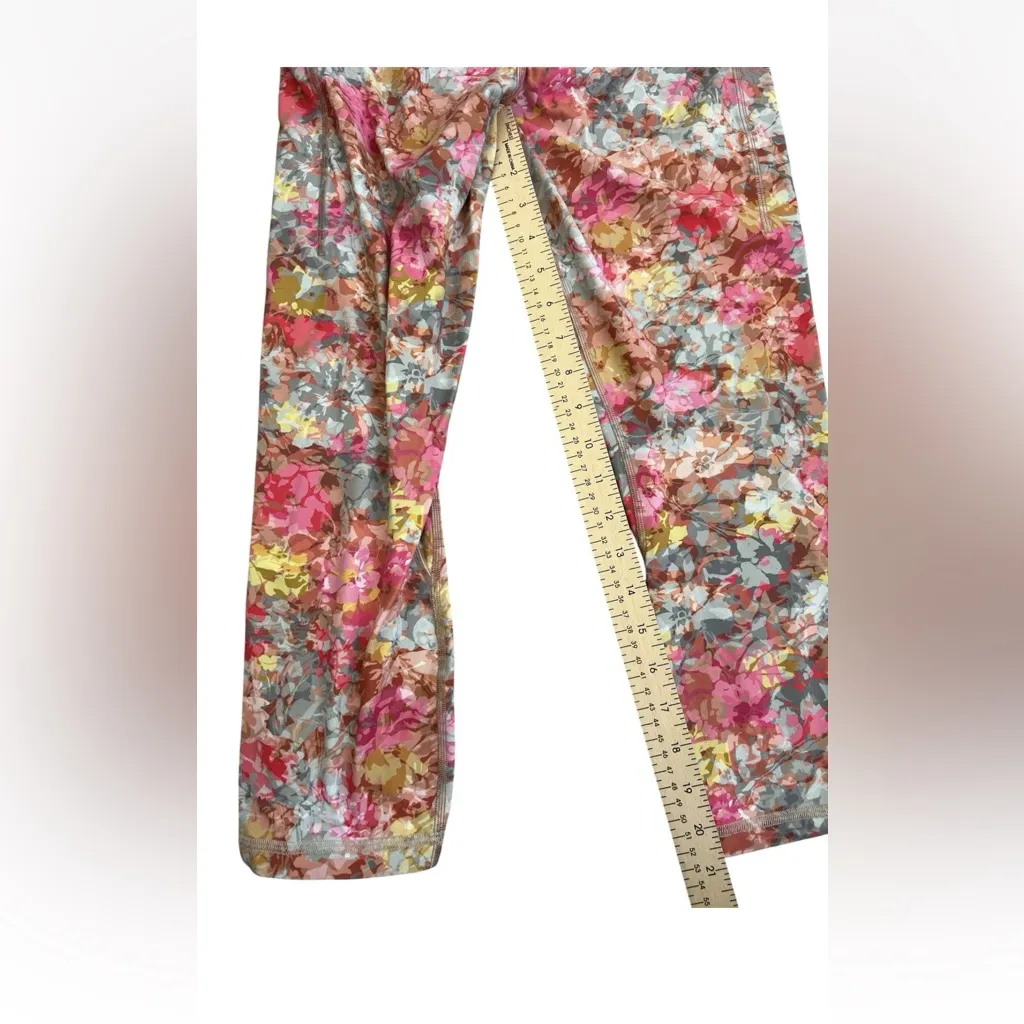 Lululemon Align High Rise Cropped Leggings - Image 9