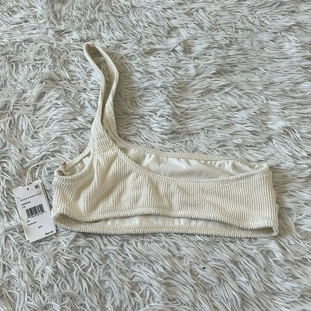 NEW GOOD AMERICAN CRINKLE HOT SHOULDER BIKINI TOP IVORY SIZE L/XL - Image 6