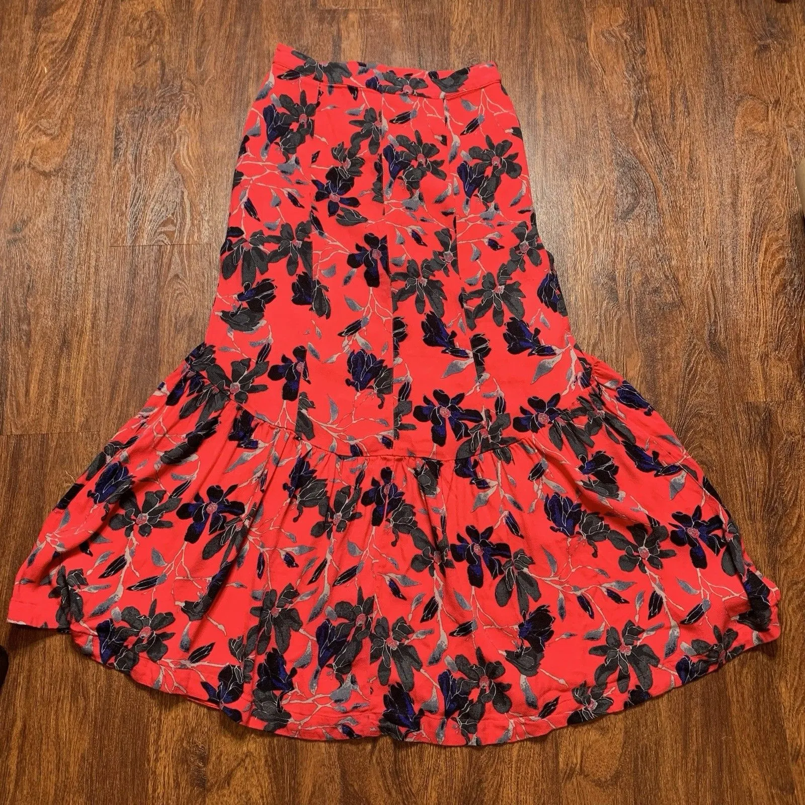 Free People Lisa Crepe Smooth Sailing Maxi Skirt Red Floral Lots Of Button Sz 12 - Image 5