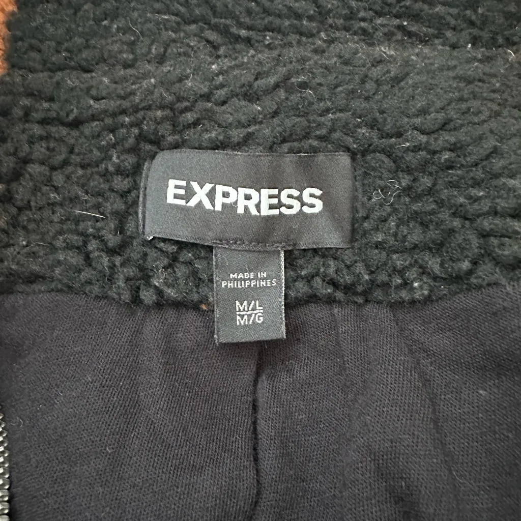 Express Ultra Soft Black/Chestnut Plaid Sherpa Teddy Full Zip Lined Jacket - Image 5