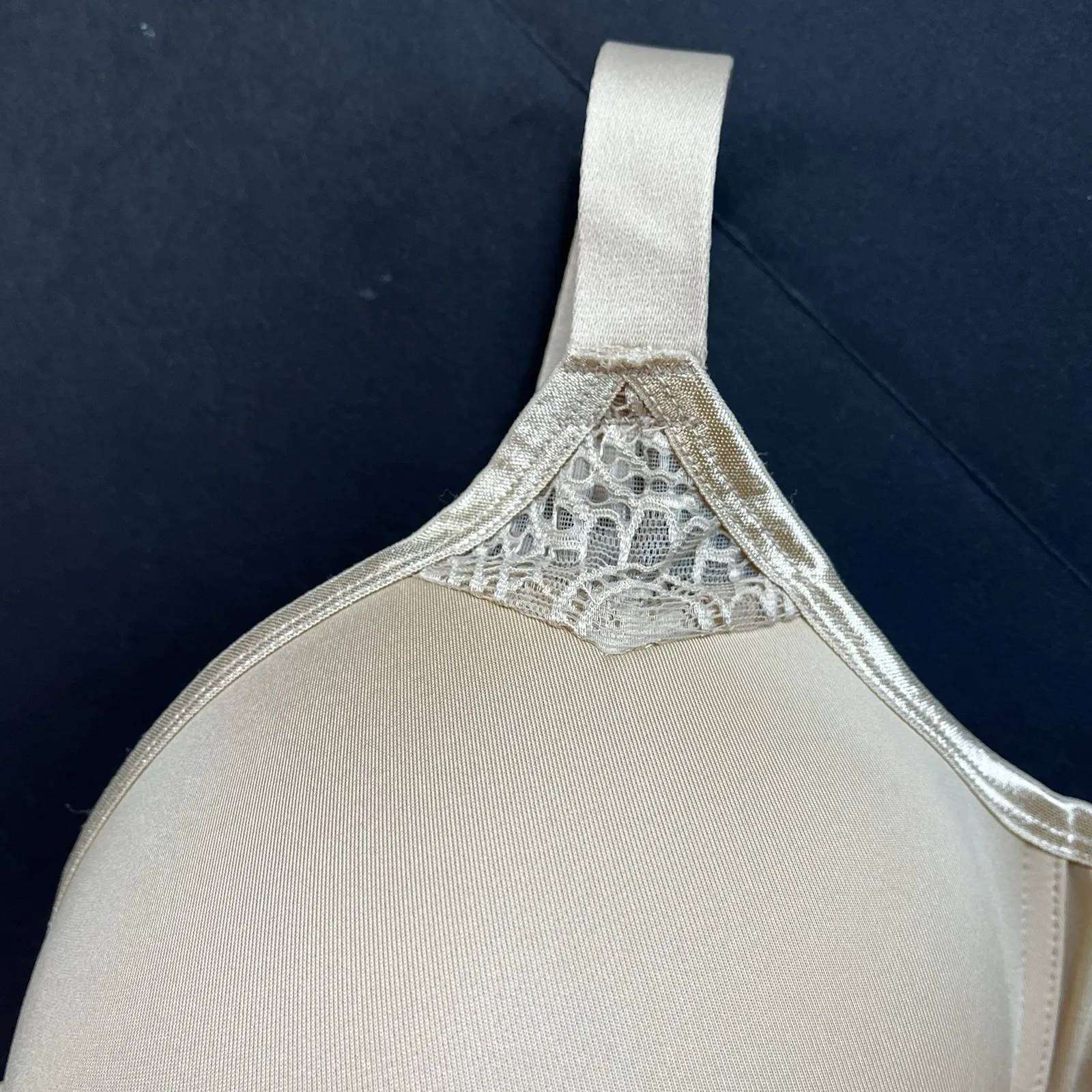 Comfort Choice Bra 52 D Beige Wire Free Foam Full Coverage Seamless T Shirt Cup Tan Size undefined - Image 3