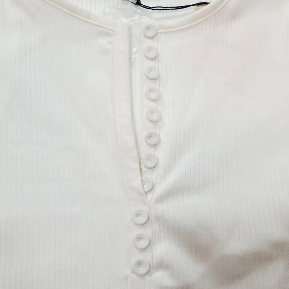 Superdown Jocelyn Button Tee in White XS - Image 3