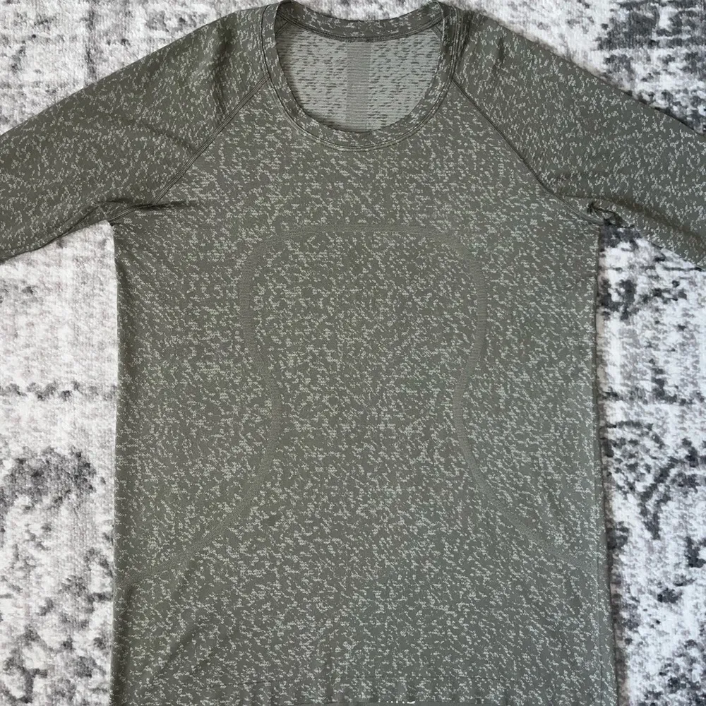 Lululemon Swiftly Tech Long Sleeve Shirt 2.0 - Image 5