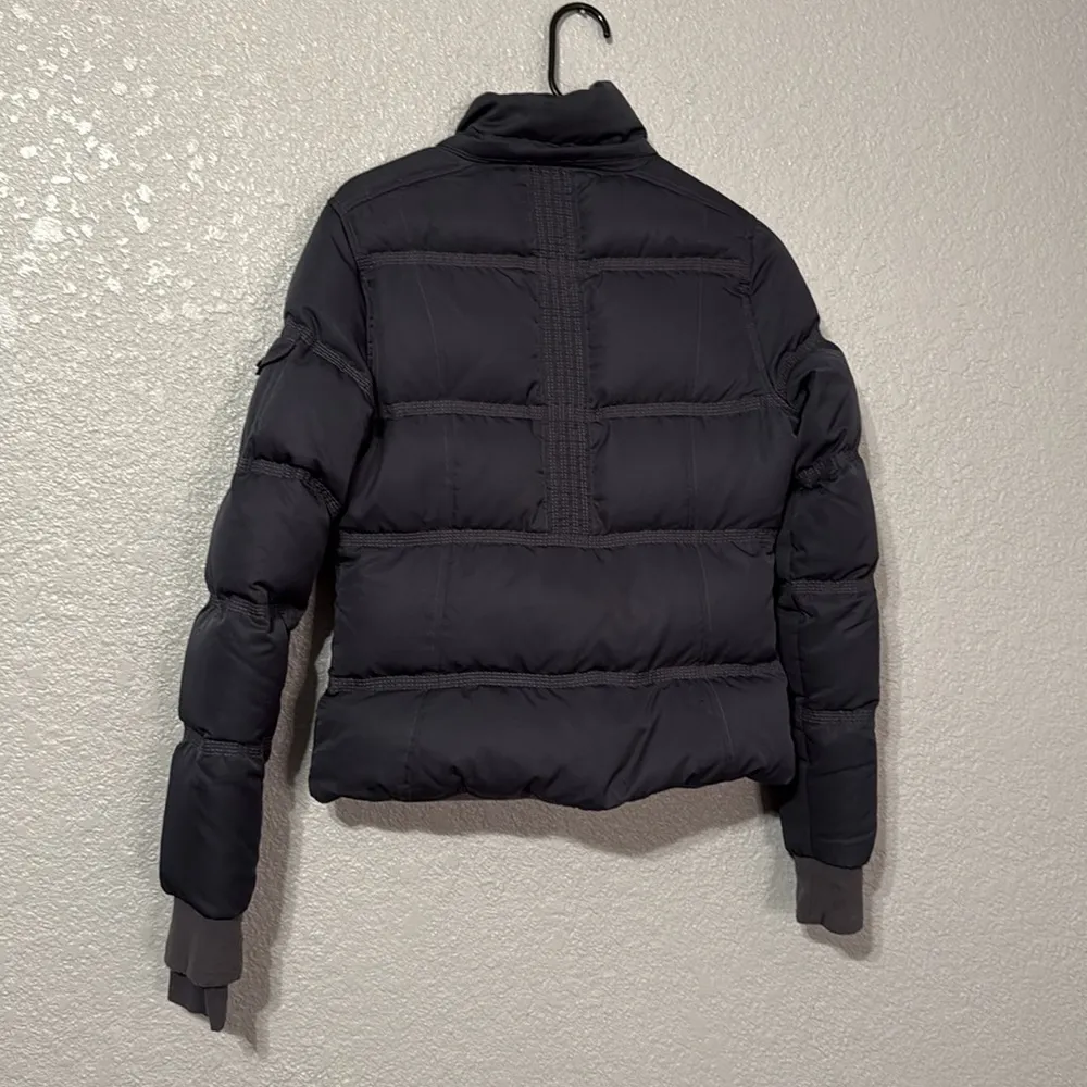 Lululemon  Puffer Jacket size 6 *rare - Image 5