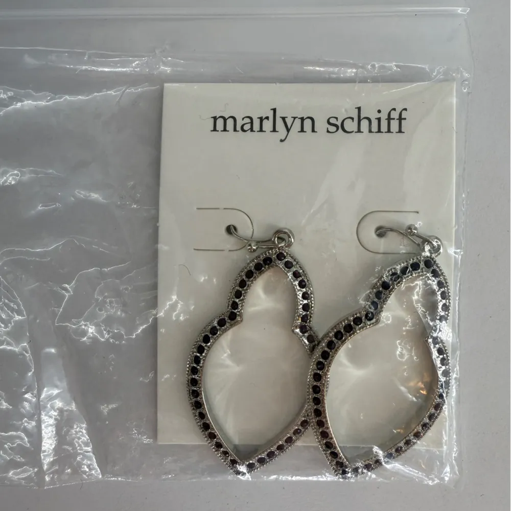 Marlyn Schiff Black Crystal Marquise Dangle Earrings Silvertone Silver - Image 6
