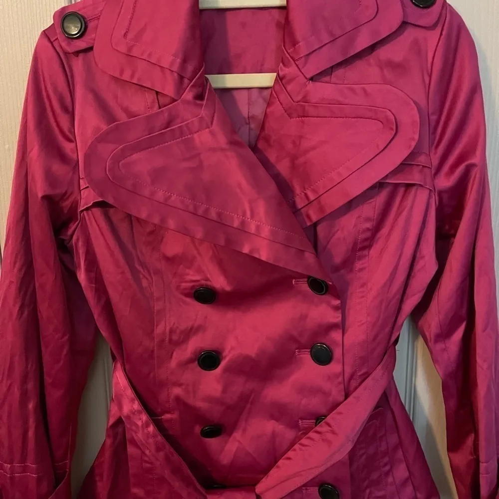 Appraisal double breasted, belted pea coat in fuchsia pea coat. Size M Size M - Image 2